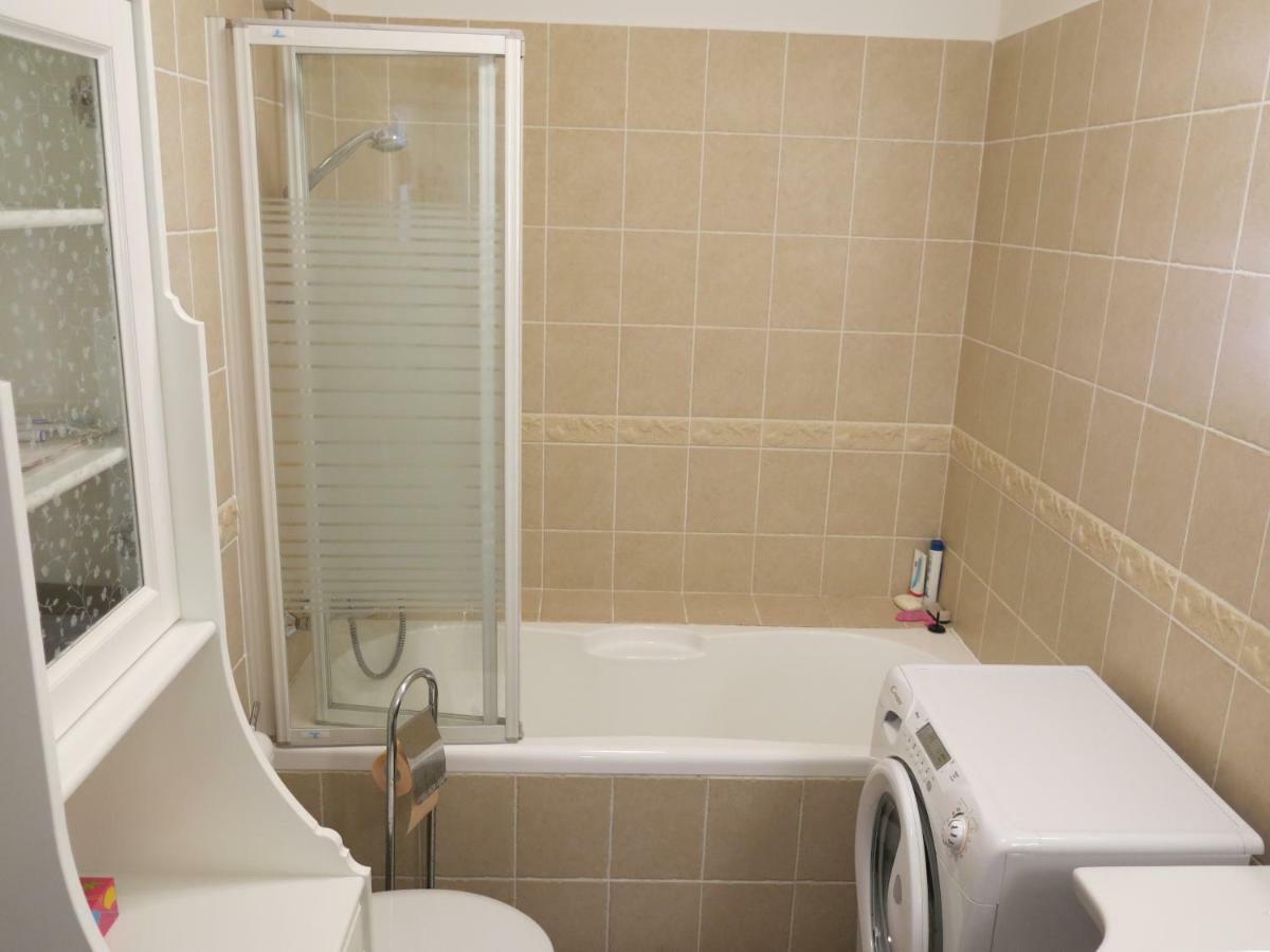 Horvath Villa Apartman Aliz บาลาตอนฟือเรด ภายนอก รูปภาพ