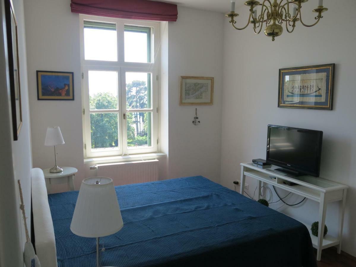 Horvath Villa Apartman Aliz บาลาตอนฟือเรด ภายนอก รูปภาพ